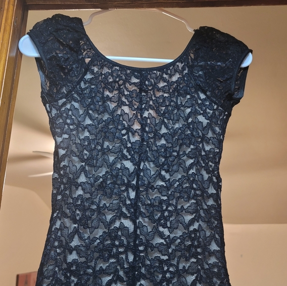 Trixxi Black Lace Dress with Nude Slip attached - Picture 4 of 10
